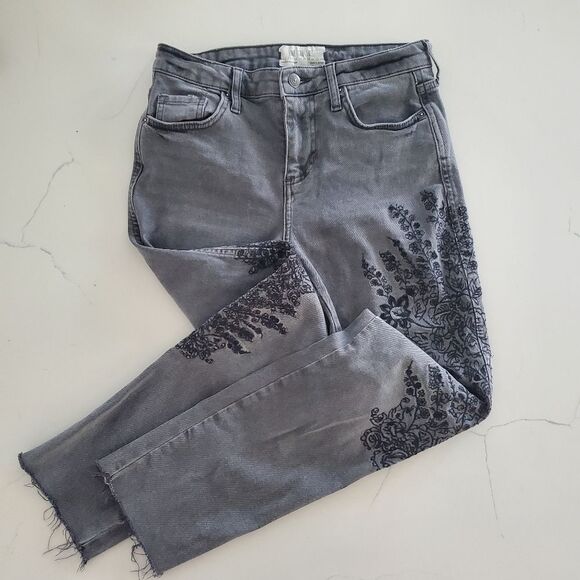 Free People Girlfriend Jeans Women Size 24 Gray Embroidered Cropped We The Free - Picture 1 of 10